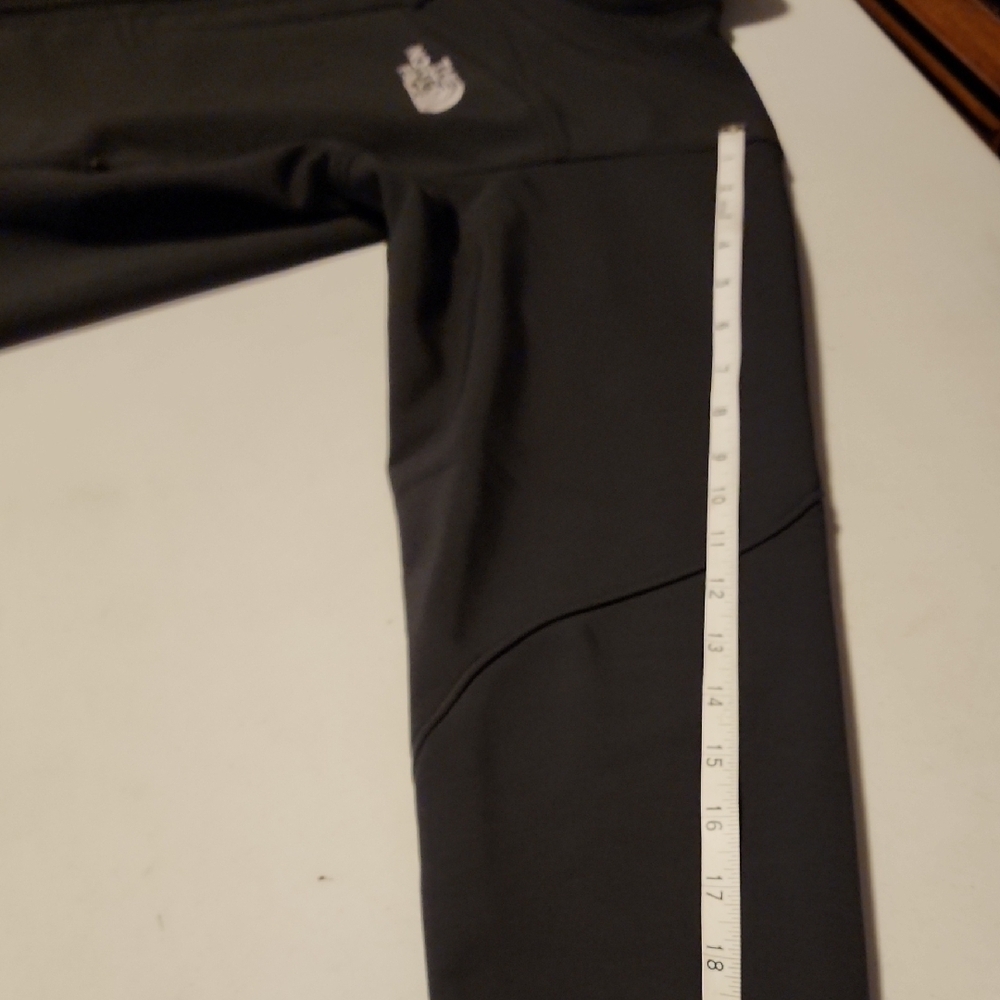 The North Face Women's Black Performance Jacket - Picture 6 of 8